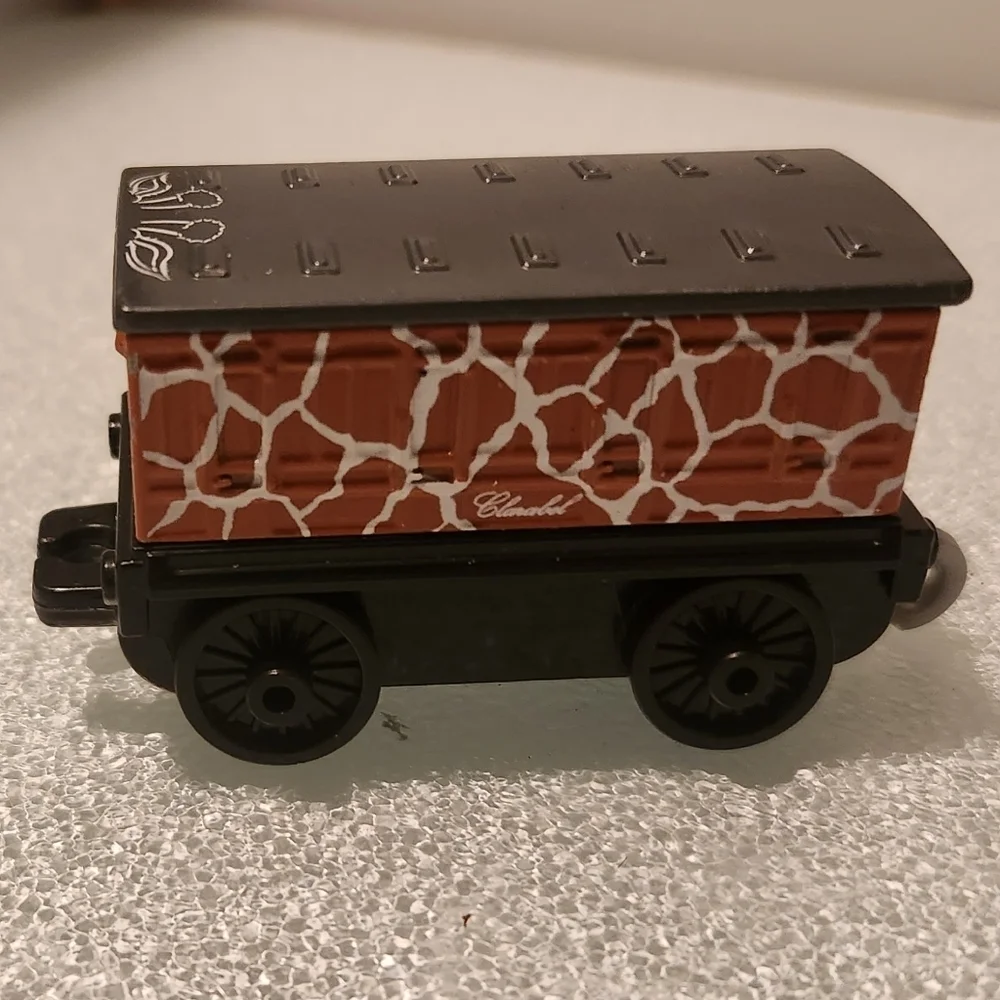 Thomas the Train Clarabel giraffe Sodor Safari‎ die-cast train car